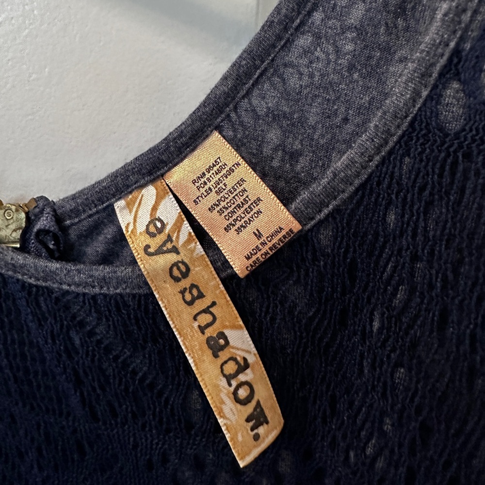 Navy crochet zipper tank - Picture 9 of 9